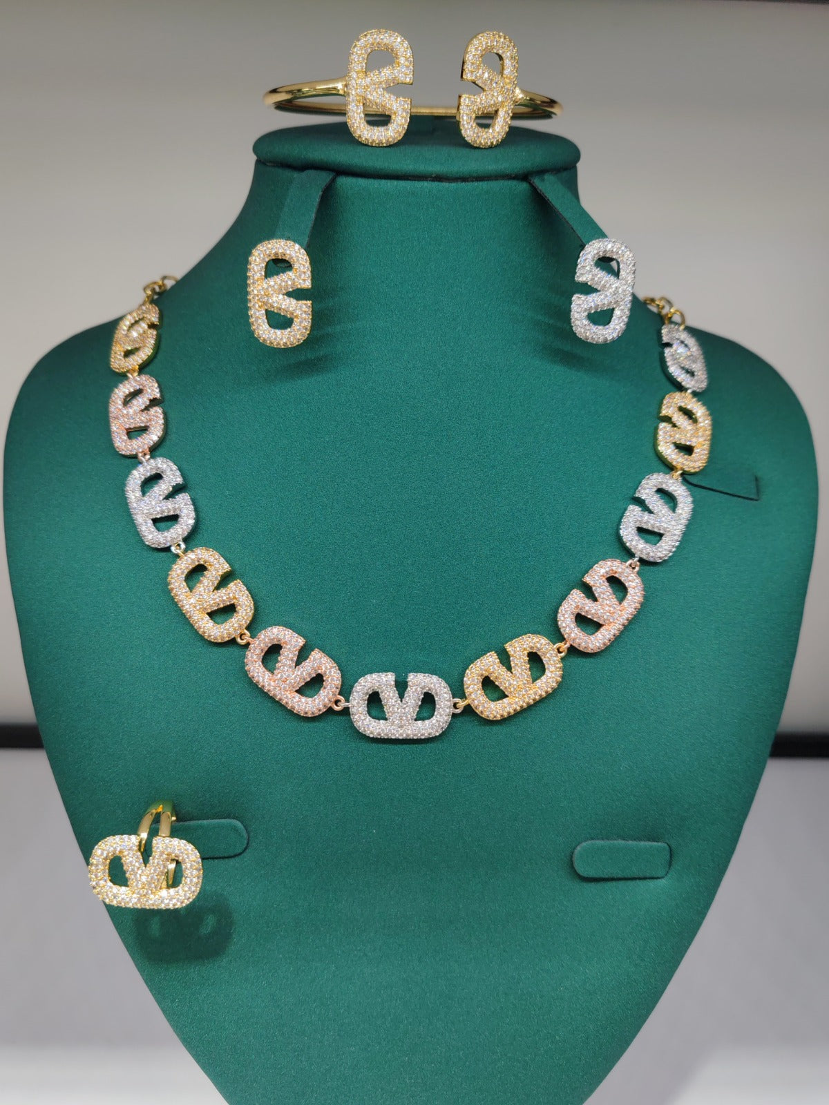 Floreda Vlogo Inspired Rhinestone Jewellery