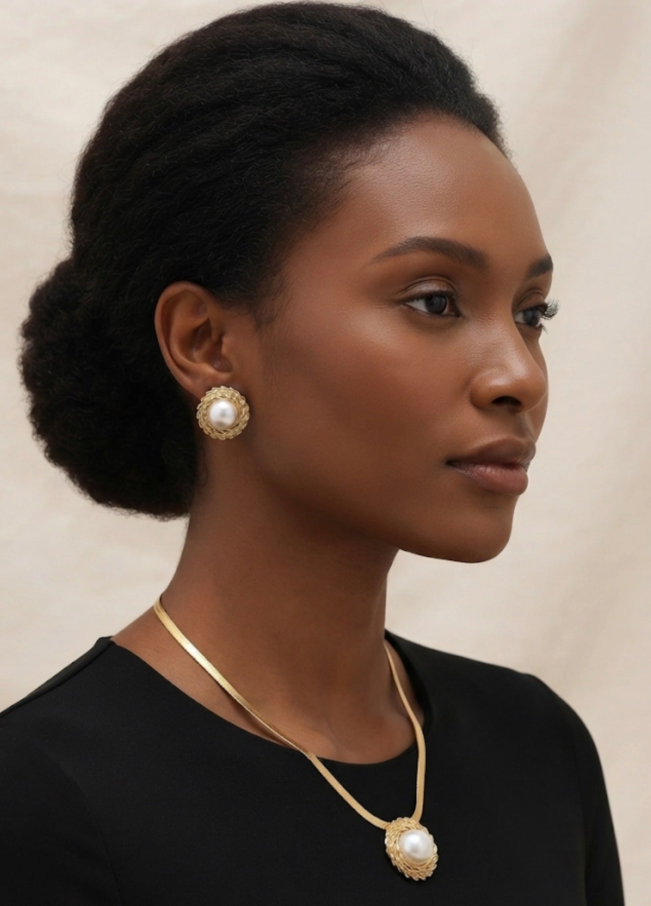 Vintage-Inspired Pearl & Gold Chain Jewelry Set