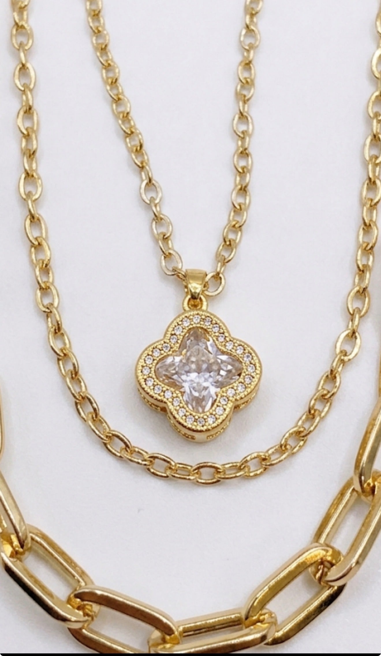 Layered Gold Plated Necklace  – Elegant Clover Pendant  | Non-Tarnish