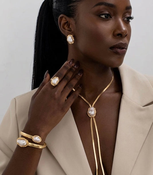 4 Piece Elegant Gold-Tone Pearl Jewelry Set