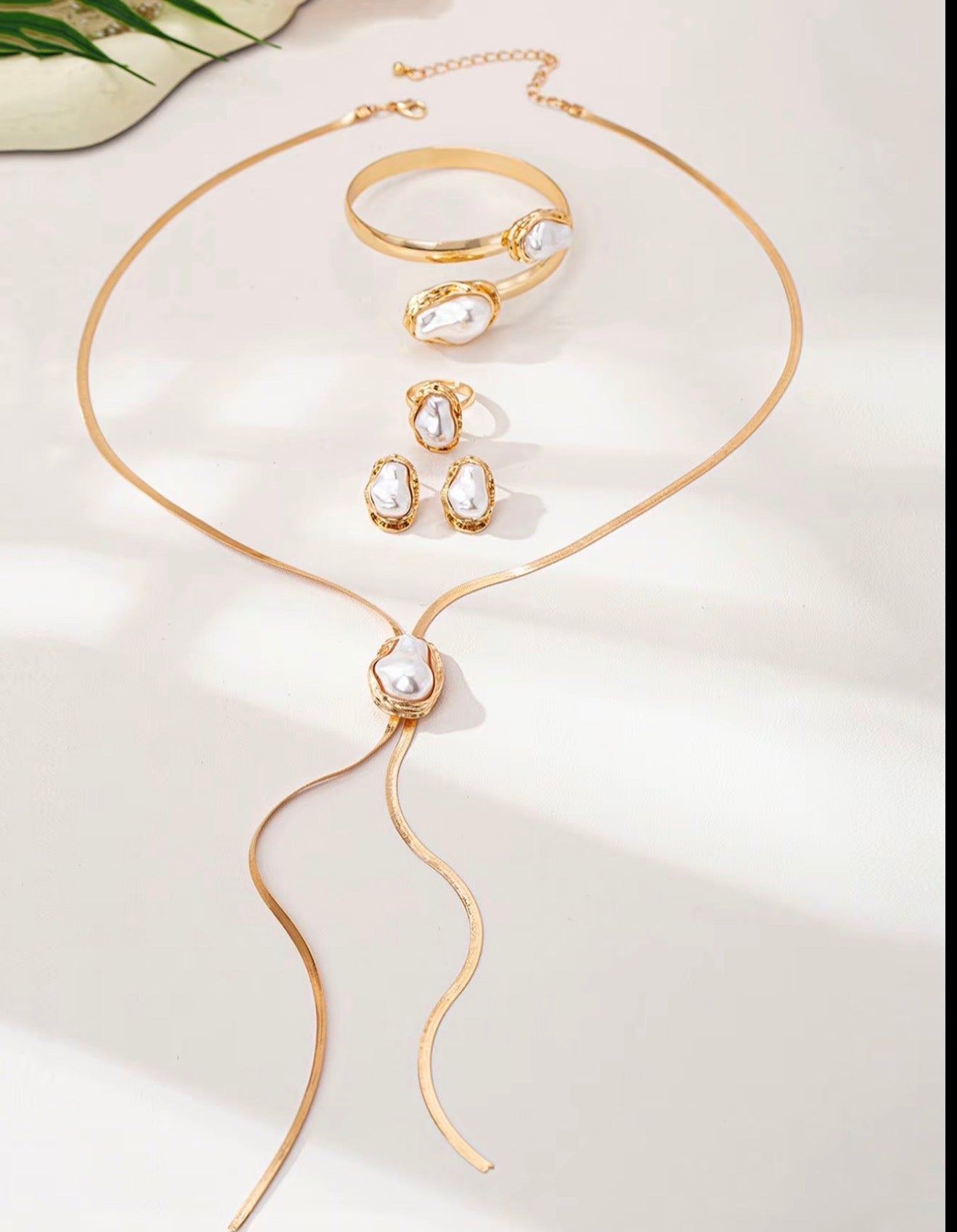 4 Piece Elegant Gold-Tone Pearl Jewelry Set