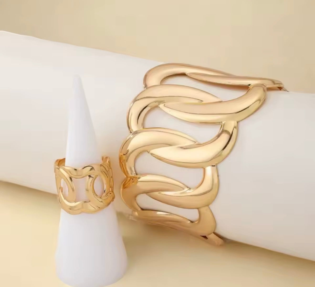 Modern Interlock Bracelet & Ring